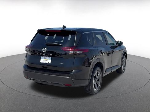 Used 2025 Nissan Rogue SV AWD/4WD image 14