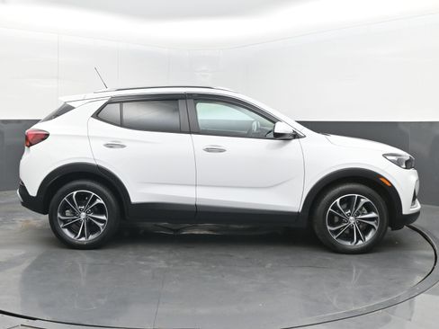 Used 2023 Buick Encore GX Select image 10