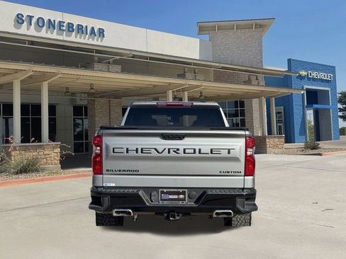 Used 2023 Chevrolet Silverado 1500 Custom Trail Boss w/ LPO, Dark Essentials Package image 6