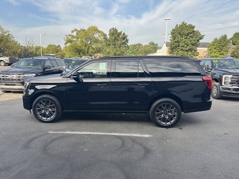 New 2025 Ford Expedition Max Platinum w/ Stealth Performance Package image 7