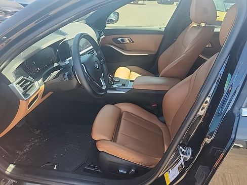 Used 2022 BMW 330i Sedan w/ Driving Assistance Package RWD image 19