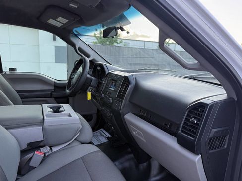 Used 2015 Ford F150 XL w/ Equipment Group 101A Mid RWD image 9
