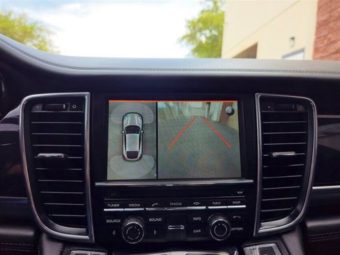 Used 2014 Porsche Panamera AWD/4WD image 19