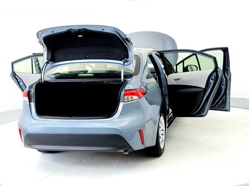 Used 2023 Toyota Corolla LE w/ Carpet Mat Package (TMS) FWD image 11