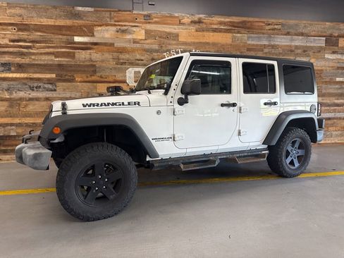 Used 2017 Jeep Wrangler Unlimited Sport AWD/4WD image 5