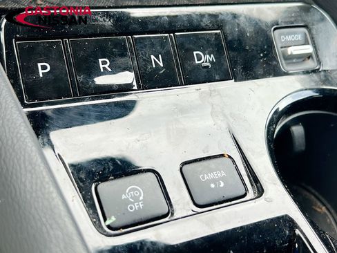 Used 2025 Nissan Murano SV FWD image 21