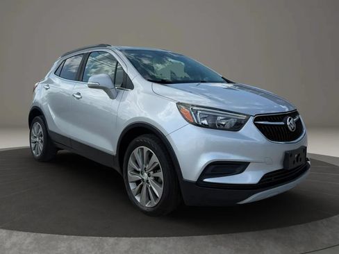 Used 2018 Buick Encore Preferred FWD image 1