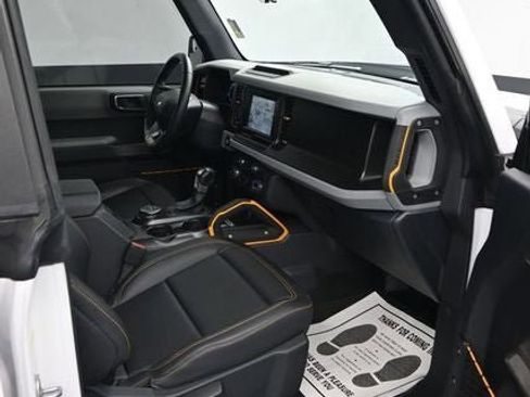 Used 2021 Ford Bronco Badlands image 14