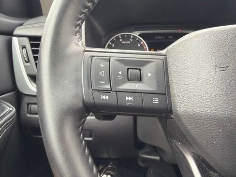 Used 2025 Nissan Rogue SV AWD/4WD image 36