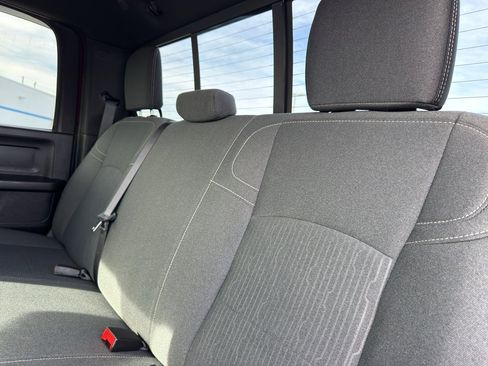 Used 2024 RAM 2500 Tradesman w/ Chrome Appearance Group image 34