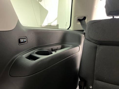Used 2025 Ford Expedition Active RWD image 38