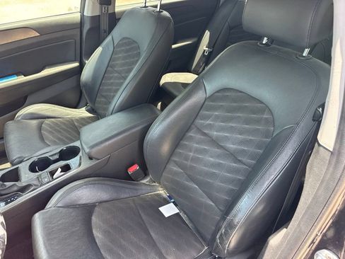Used 2017 Hyundai Sonata Sport w/ Value Edition Package 02 FWD image 10