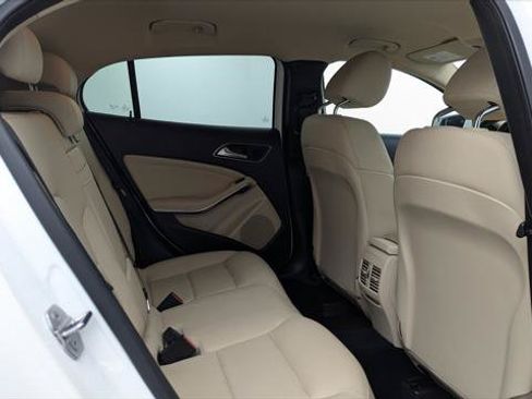Used 2019 Mercedes-Benz GLA 250 image 18