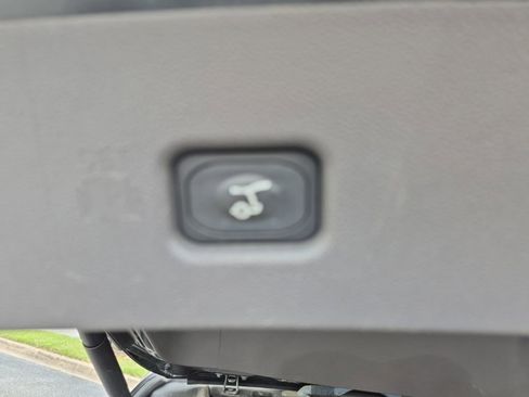 Used 2020 Lincoln Nautilus Reserve w/ Cargo Utility Package image 18