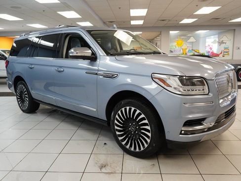 Used 2021 Lincoln Navigator L Black Label w/ Cargo Convenience Package image 14
