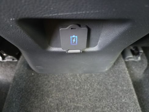 Used 2024 Toyota RAV4 LE image 28