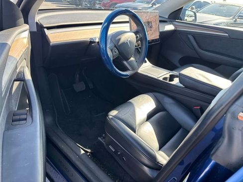 Used 2022 Tesla Model Y Long Range AWD/4WD image 8