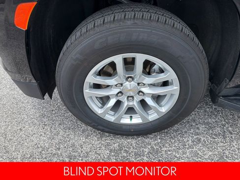 Used 2024 Chevrolet Tahoe LT AWD/4WD image 12