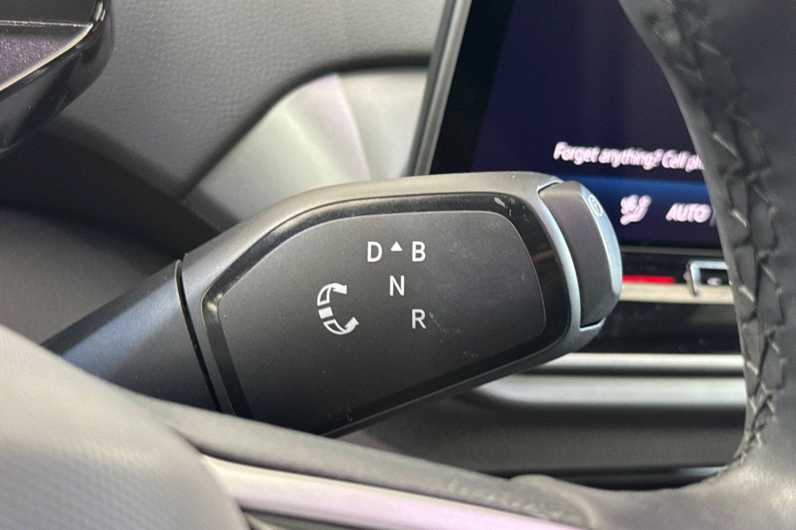 Used 2024 Volkswagen ID.4 Pro RWD image 28