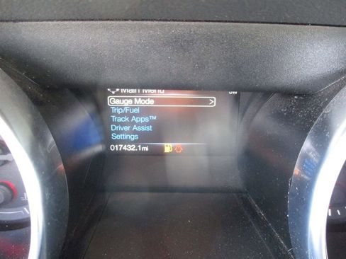 Used 2022 Ford Mustang Coupe image 6