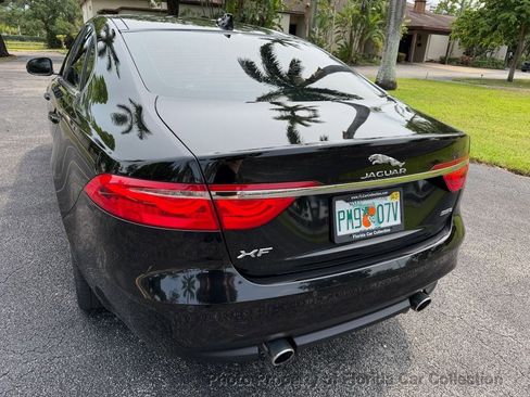 Used 2016 Jaguar XF Prestige RWD image 17
