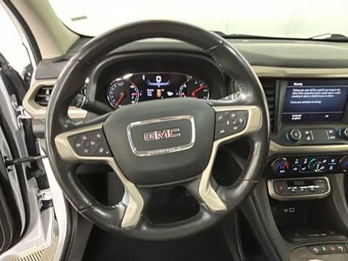 Used 2021 GMC Acadia Denali AWD/4WD image 14