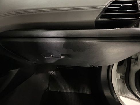 Used 2021 Subaru Outback Premium image 24