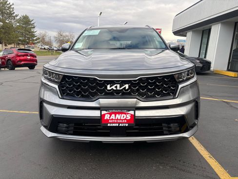 Used 2023 Kia Sorento EX image 14