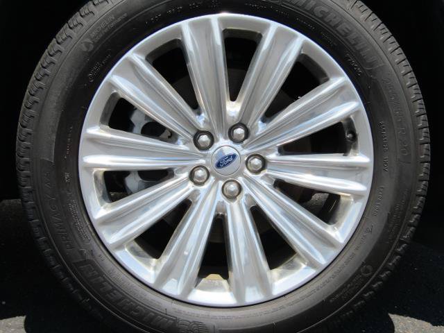 Used 2024 Ford Explorer Limited w/ Limited Technology Package AWD/4WD image 11