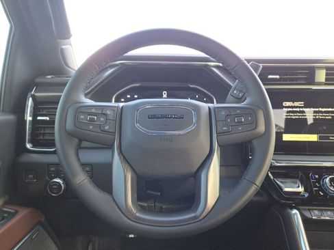 New 2026 GMC Sierra 2500 Denali Ultimate w/ LPO, Black Badging Package image 34