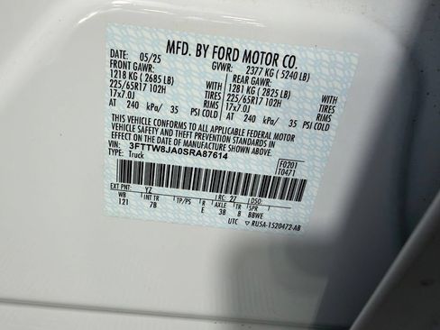 Used 2025 Ford Maverick XLT w/ Equipment Group 302A AWD/4WD image 22