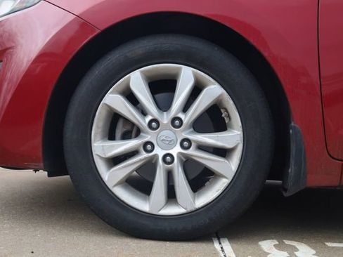 Used 2014 Hyundai Elantra GT image 8