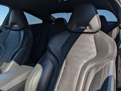 Used 2021 BMW M4 Coupe image 15