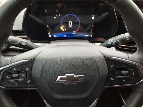 Used 2024 Chevrolet Trax ACTIV w/ Sunroof Package image 14