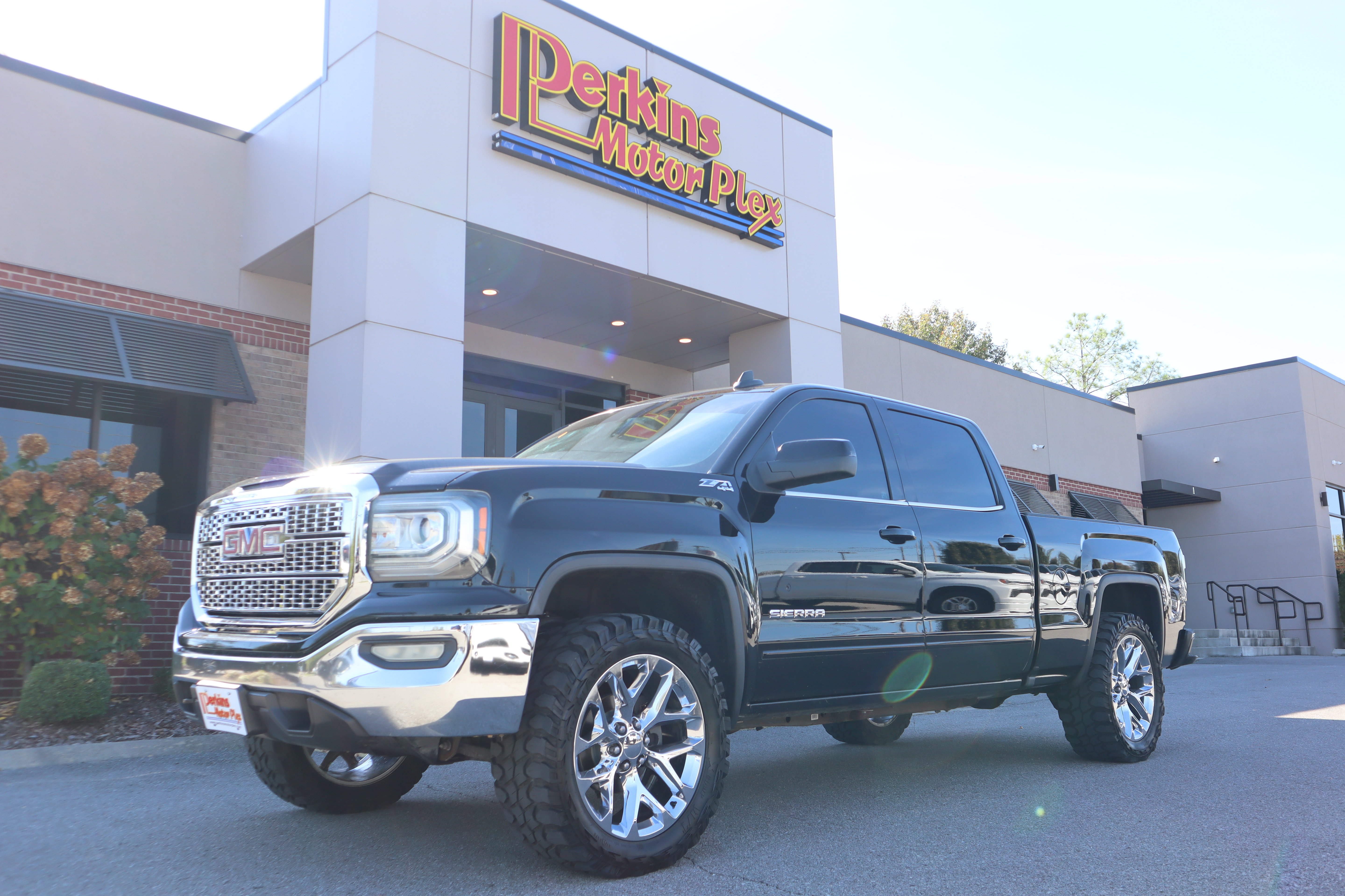 Used 2016 GMC Sierra 1500 SLE w/ SLE Value Package AWD/4WD image 30