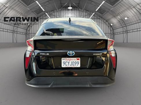 Used 2016 Toyota Prius Four Touring w/ Premium Convenience Package FWD image 5