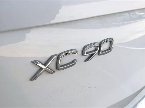 Used 2023 Volvo XC90 T8 Plus w/ Protection Package image 31