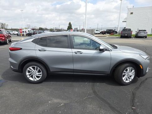 New 2026 Buick Envista Sport Touring w/ Convenience I Package FWD image 23