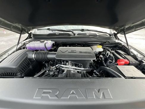 New 2026 RAM 1500 4x4 Crew Cab image 13