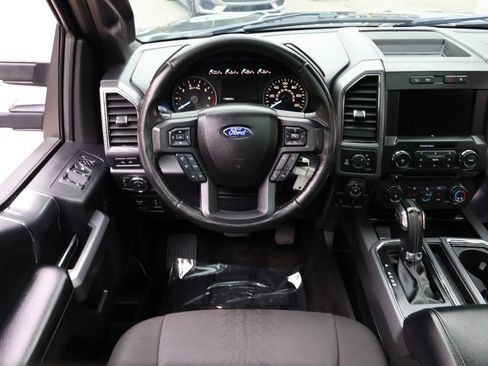 Used 2018 Ford F150 XLT w/ Equipment Group 302A Luxury AWD/4WD image 33