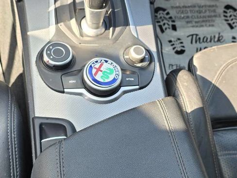 Used 2018 Alfa Romeo Stelvio Ti Sport image 22