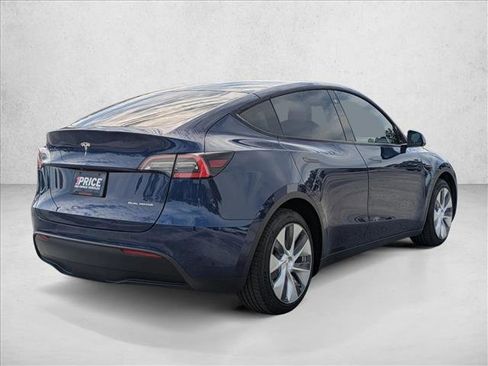 Used 2021 Tesla Model Y Long Range AWD/4WD image 5