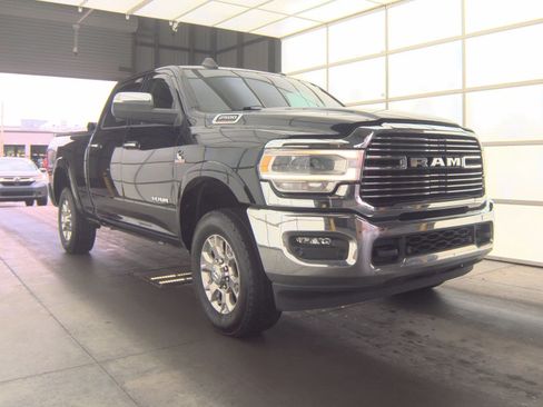 Used 2021 RAM 2500 Laramie AWD/4WD image 6