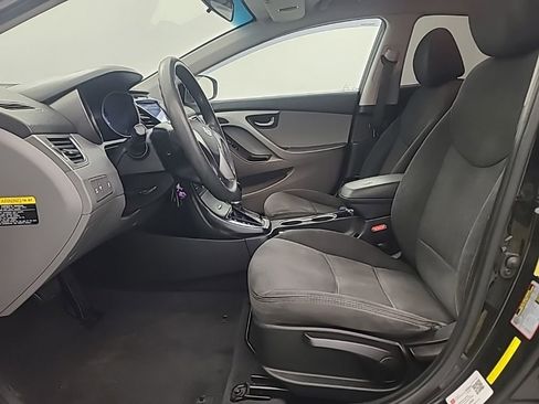 Used 2014 Hyundai Elantra SE FWD image 22