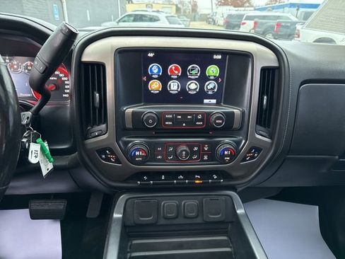 Used 2016 GMC Sierra 2500 Denali w/ Suspension Package, Off-Road image 7