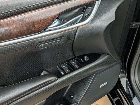 Used 2019 Cadillac XTS Luxury FWD image 14