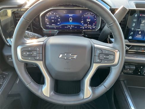 Used 2025 Chevrolet Silverado 2500 LTZ w/ Trail Boss Package image 15