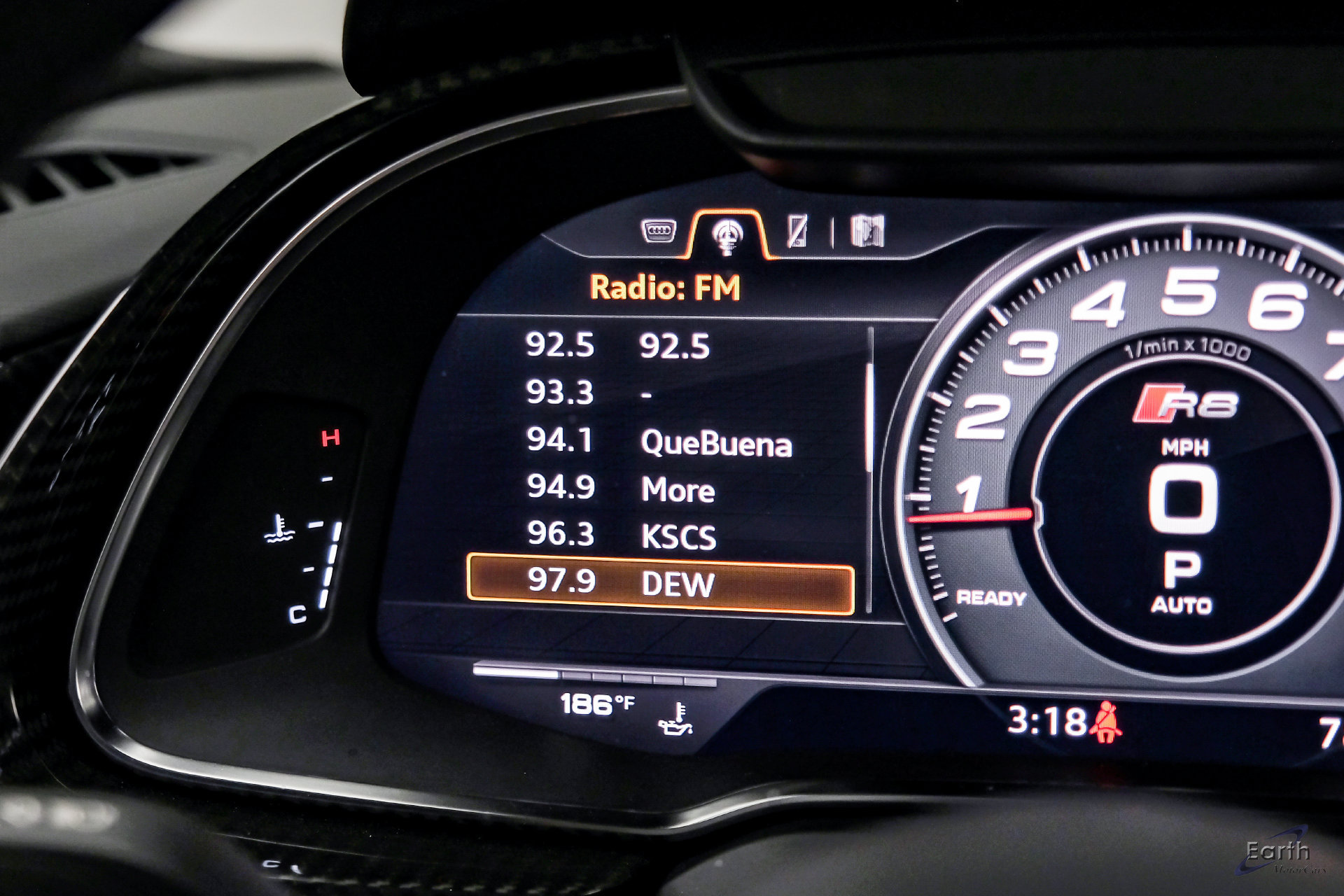 Used 2021 Audi R8 V10 w/ Premium Package RWD image 83