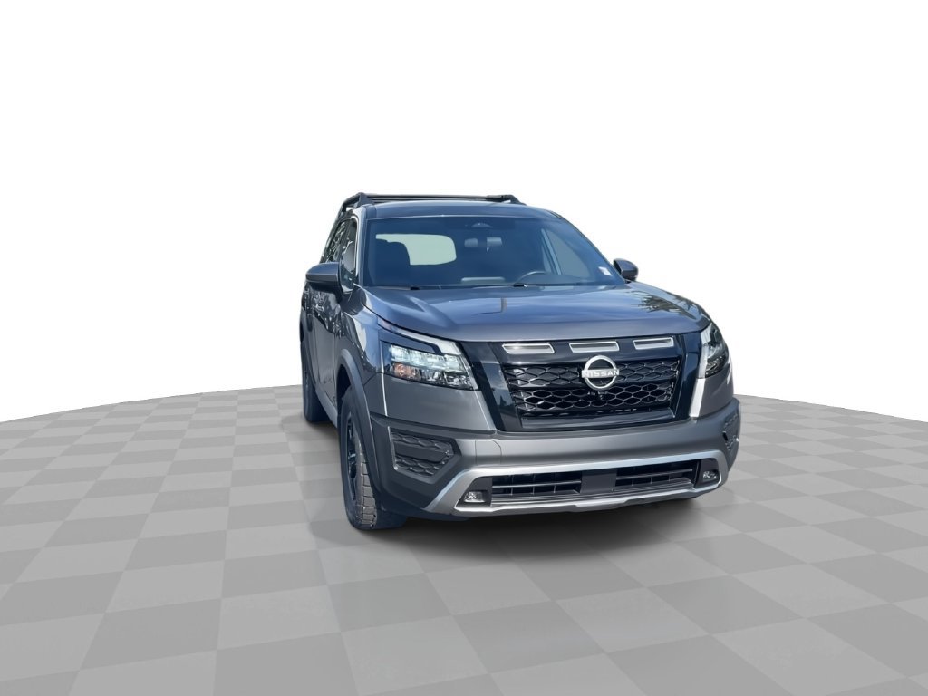Used 2025 Nissan Pathfinder Rock Creek AWD/4WD image 2