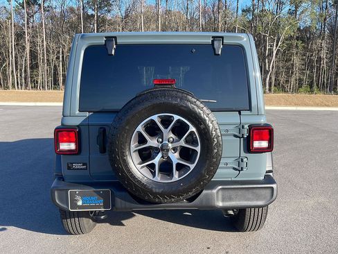 Certified 2025 Jeep Wrangler Sport S image 6